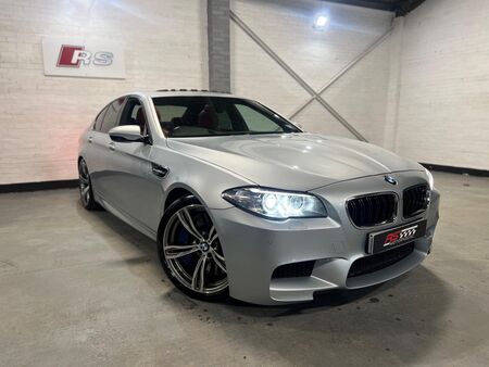 BMW M5 4.4 V8 DCT Euro 5 (s/s) 4dr