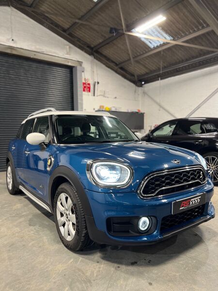 MINI COUNTRYMAN 1.5 10kWh Cooper SE Classic Auto ALL4 Euro 6 (s/s) 5dr