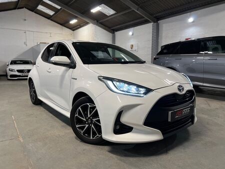 TOYOTA YARIS 1.5 VVT-h Design E-CVT Euro 6 (s/s) 5dr